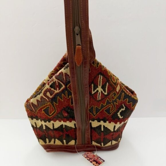 Yun Art Vintage Kilim Wool Carpet Sling Backpack Leather Trim Tribal Boho - Picture 4 of 11